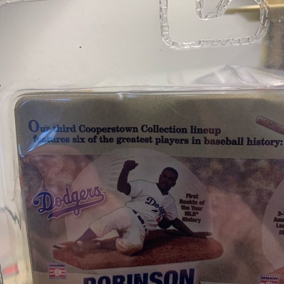 Unopened 2006 Carlton Fisk from the McFarlane Cooperstown Collection series 3. - Picture 6 of 9